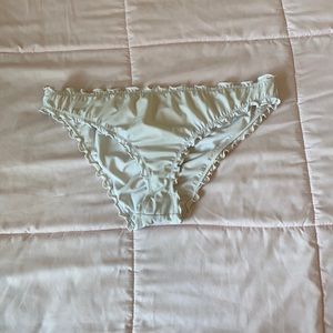 Shade and shore white ruffled swimsuit bottoms